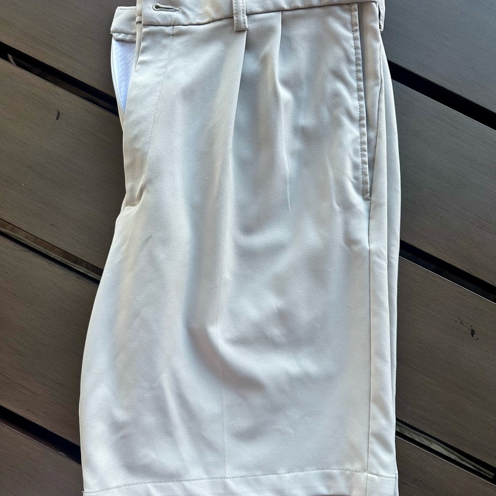 Cool 18 Pro Golf Shorts, Men’s size 38